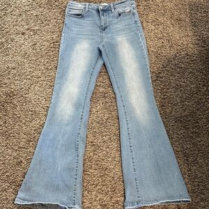 Vervet Light Wash Flared Jeans - Casual Stretch Denim o